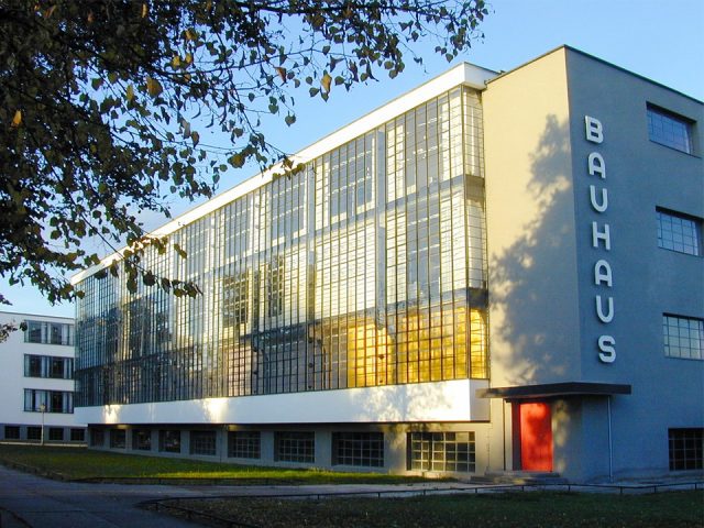 bauhaus-250403_960_720